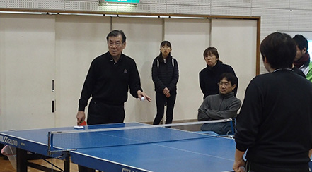 外部指導者による選手指導事業(卓球)の様子